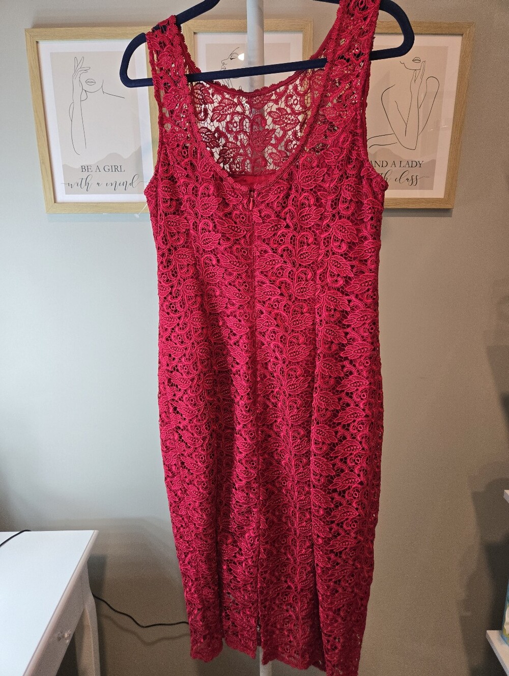 🔥NWT WHBM Gorgeous Red/Fuchsia Lace Midi Dress - Picture 5 of 16